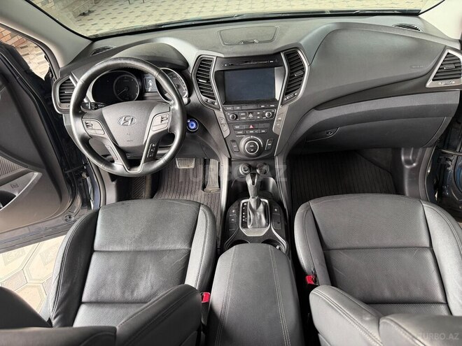 Hyundai Santa Fe-18