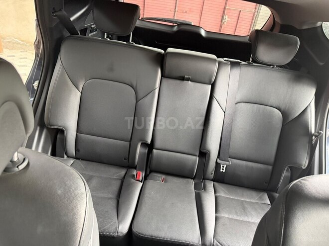 Hyundai Santa Fe-17