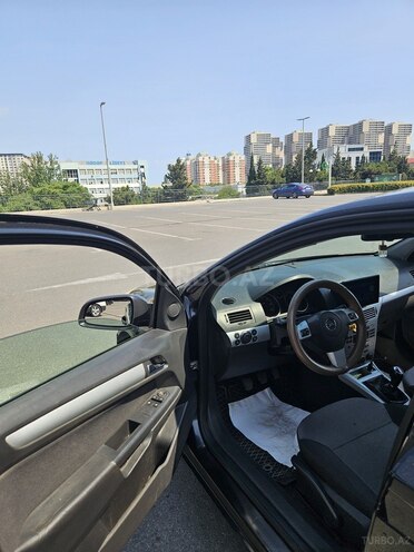 Opel Astra-2