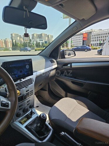 Opel Astra-14