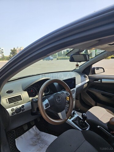 Opel Astra-11