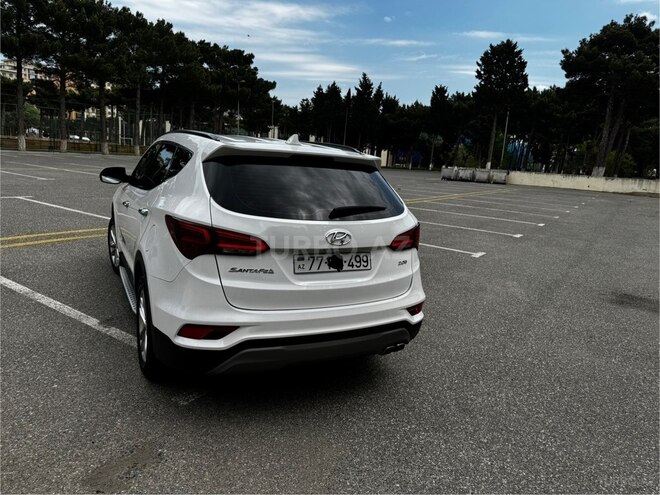 Hyundai Santa Fe-9