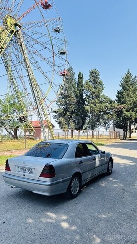 Mercedes C 180-6