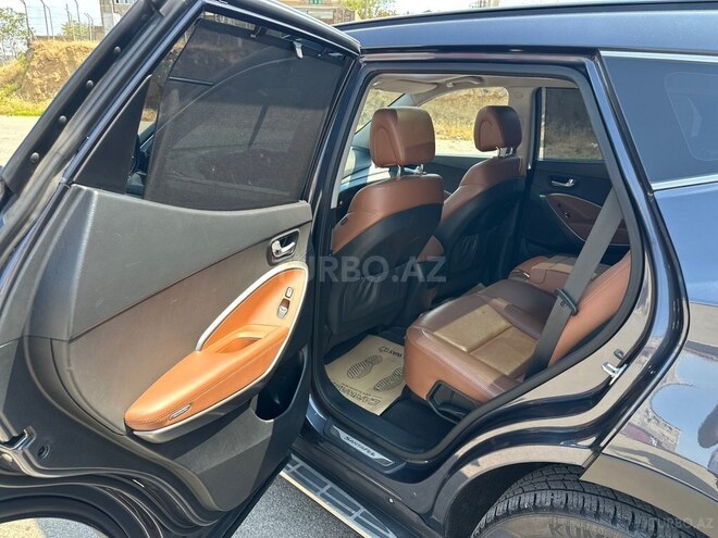 Hyundai Santa Fe-12
