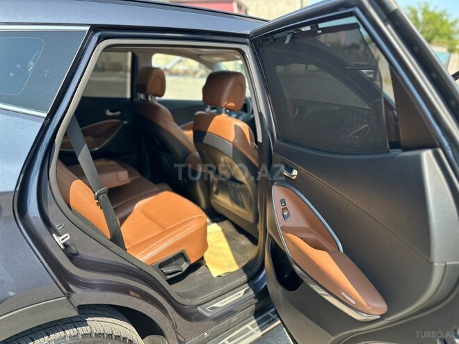 Hyundai Santa Fe-18