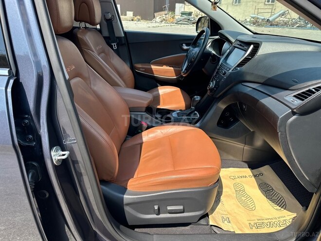 Hyundai Santa Fe-15