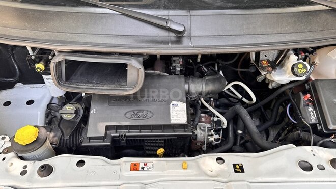 Ford Transit-18