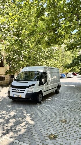 Ford Transit-5