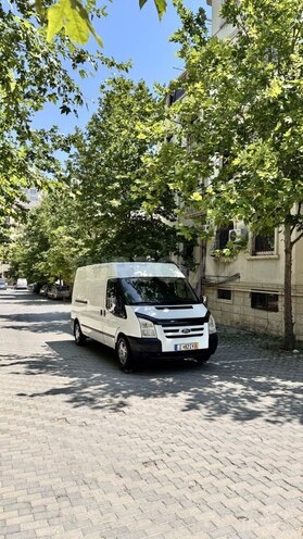 Ford Transit-2