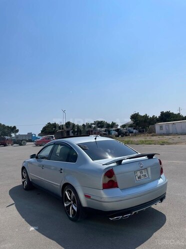 Volkswagen Passat-5