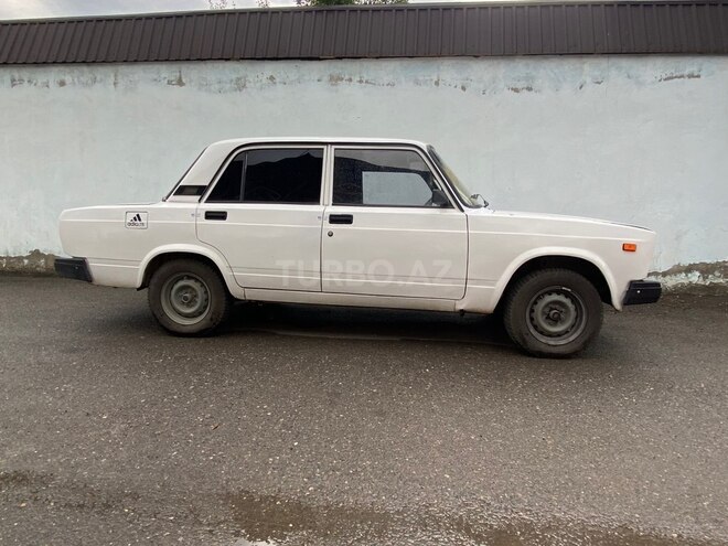 LADA (VAZ) 2107-3