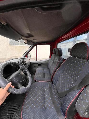 Ford Transit-2