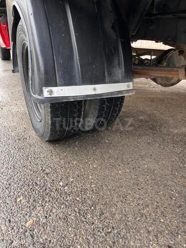 Ford Transit-8