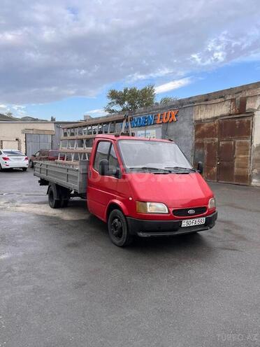 Ford Transit-9