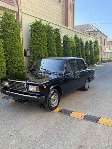 LADA (VAZ) 2107-1