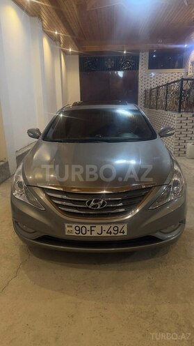 Hyundai Sonata-1