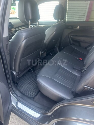 Kia Sorento-11