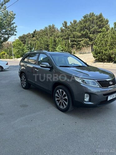 Kia Sorento-2