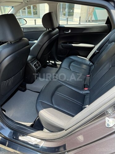 Kia K5-19