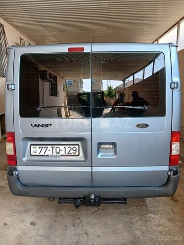 Ford Transit-2