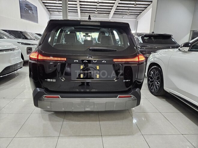 Toyota RAV4-5