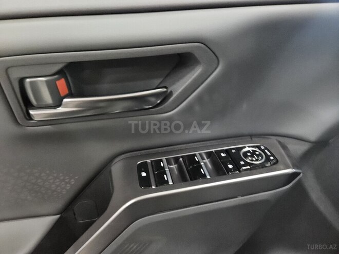 Toyota RAV4-8
