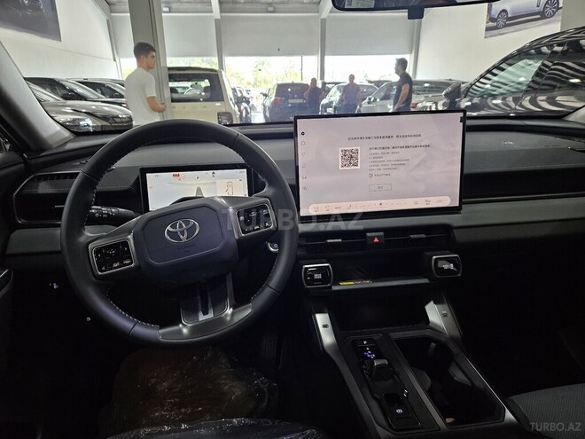 Toyota RAV4-16