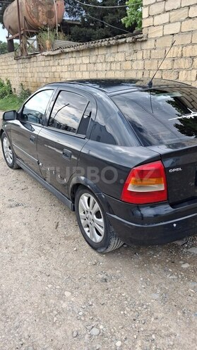 Opel Astra-2