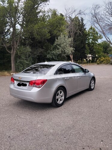 Chevrolet Cruze-5