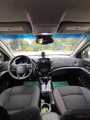 Chevrolet Cruze-10