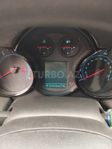 Chevrolet Cruze-17