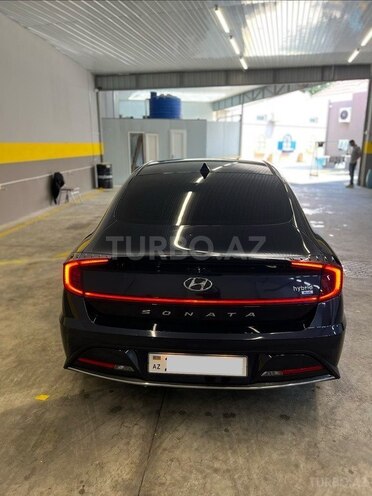 Hyundai Sonata-4