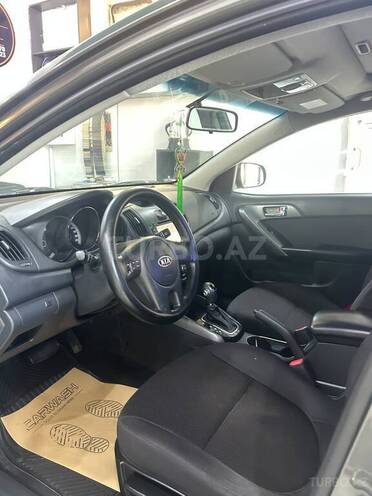 Kia Cerato-4