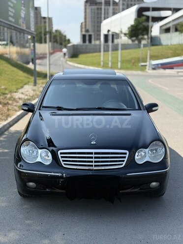 Mercedes C 200-1