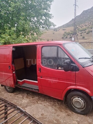 Ford Transit-5