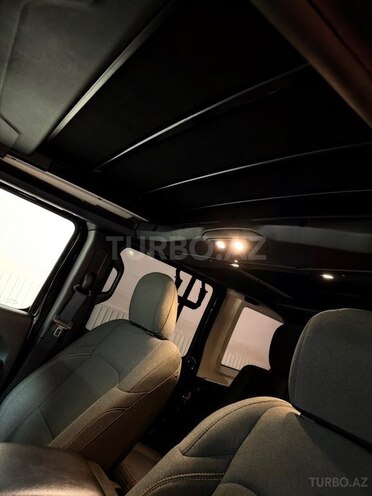 Jeep Wrangler-10