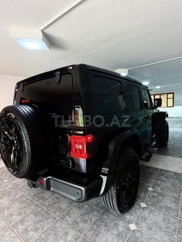 Jeep Wrangler-11
