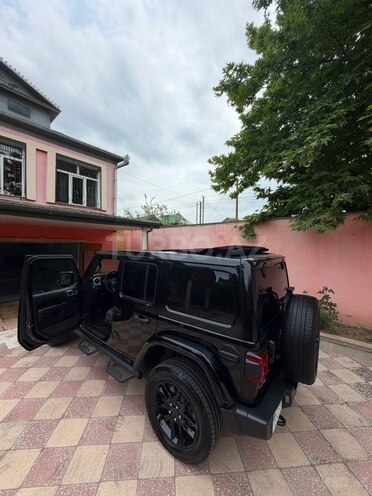 Jeep Wrangler-2