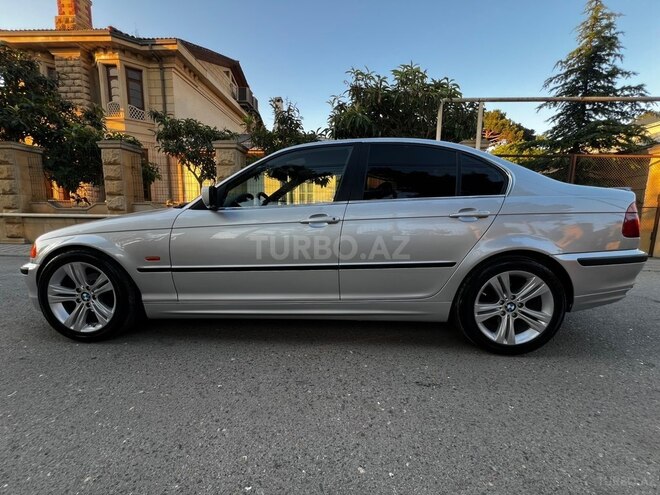 BMW 320-4