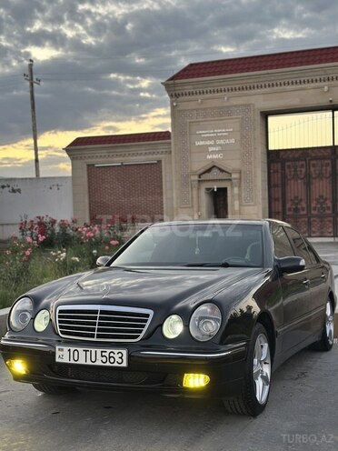 Mercedes E 240-8
