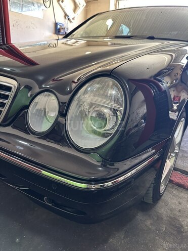 Mercedes E 240-9
