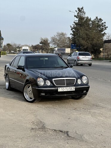Mercedes E 240-14