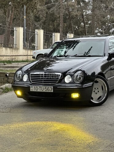 Mercedes E 240-6