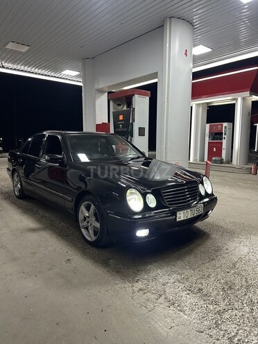 Mercedes E 240-10