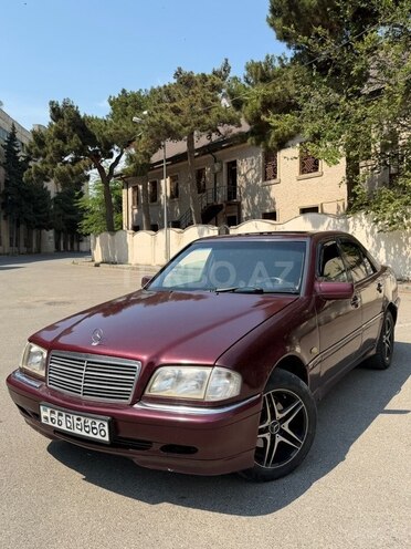 Mercedes C 220-2