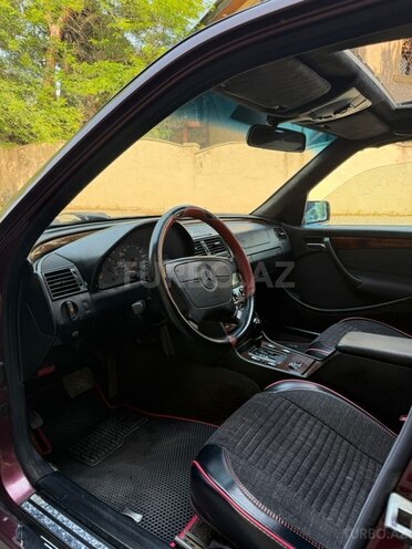 Mercedes C 220-11