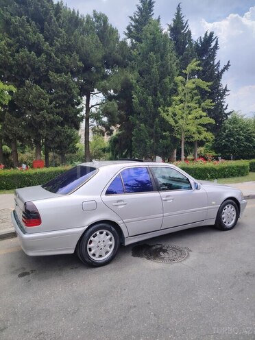 Mercedes C 220-6