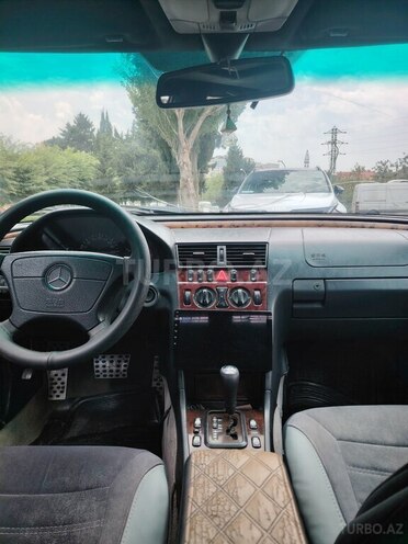 Mercedes C 220-8