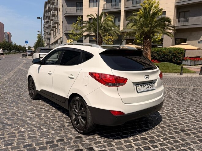 Hyundai ix35-12