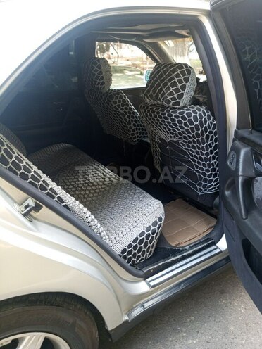 Mercedes E 230-16